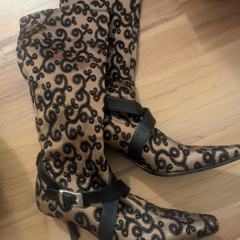 Black Lace Embroidered Tan Boots Size 6